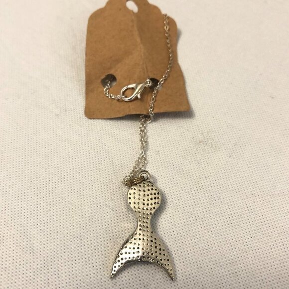 MERMAID TAIL NECKLACE - Picture 2 of 3